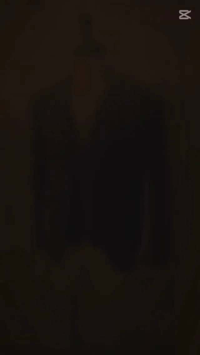 スリーピースを自分好みのオーダースーツでお仕立て。