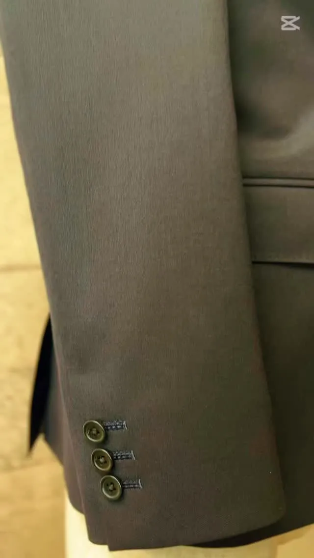 ネイビーのダブルブレストジャケットのお仕立て。